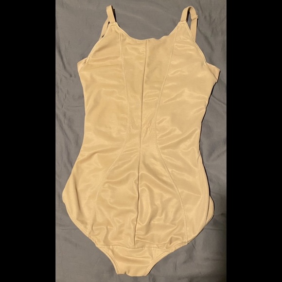 Maidenform body shape wear beige size large - Picture 2 of 3